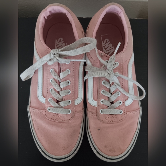 Vans - Picture 3 of 6